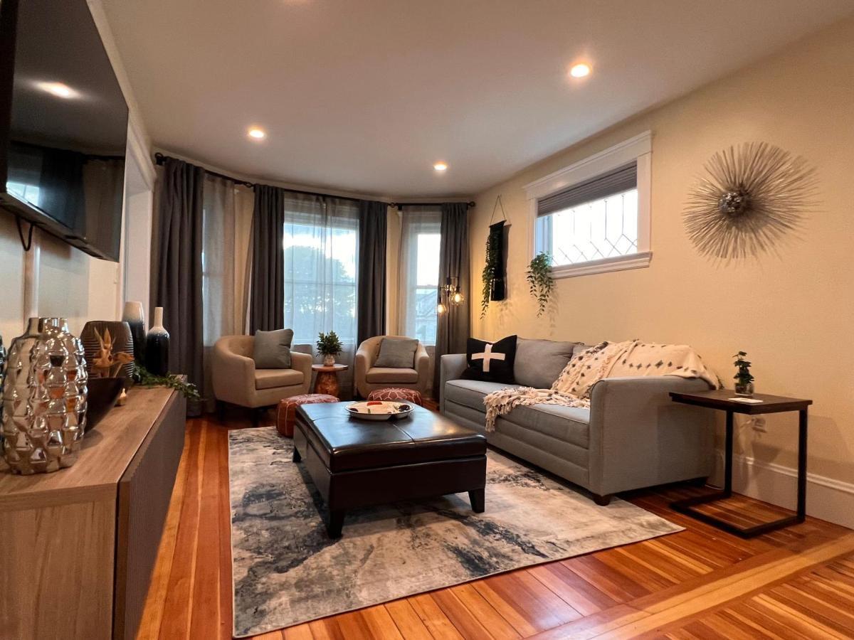 Your Boston Retreat - Great Porches - 2/Br Sleep 6 Everett Bagian luar foto